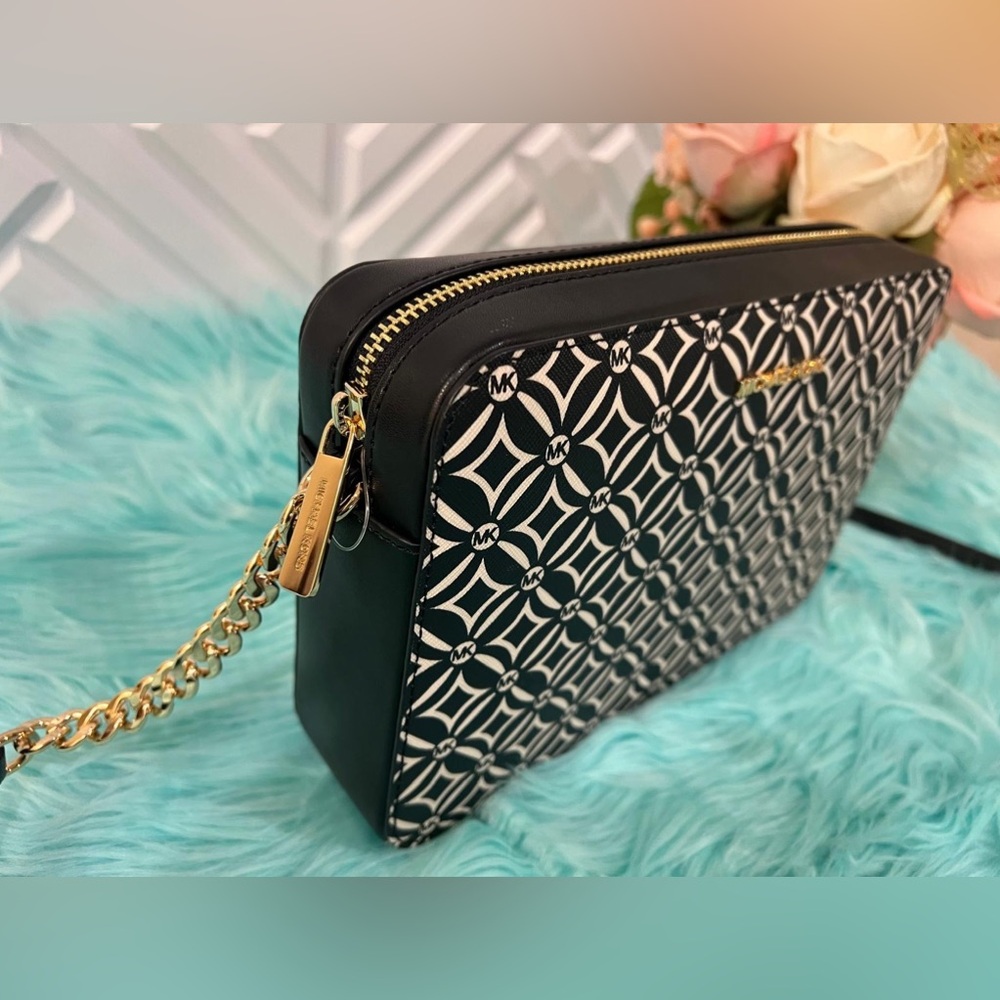 Michael Michael Kors Jet Set LG EW Crossbody